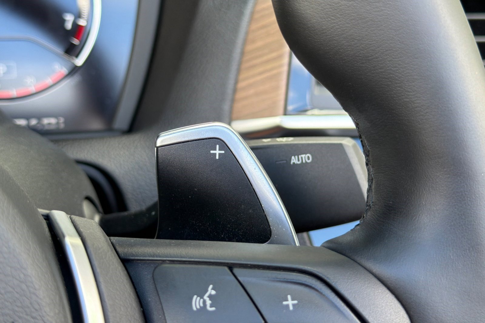 Used 2019 BMW M240i Convertible w/ Premium Package image 35