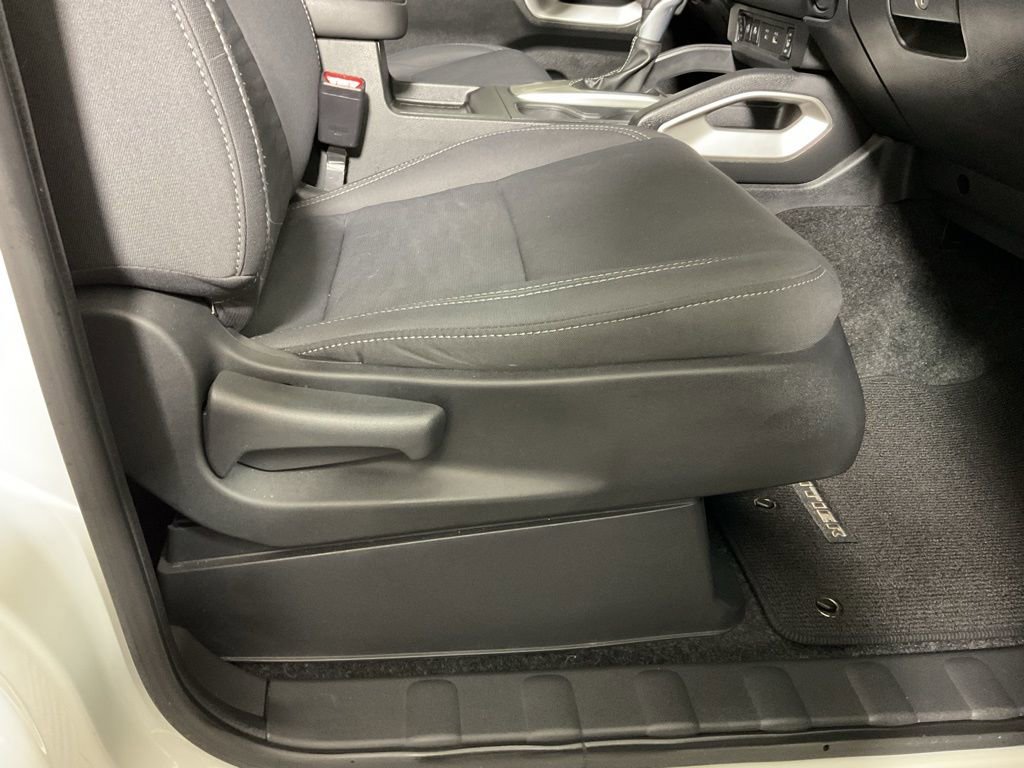 Used 2022 Nissan Frontier SV image 35