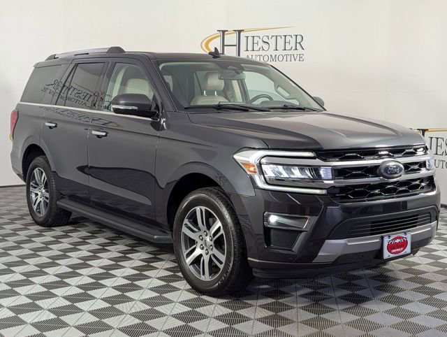 Used 2024 Ford Expedition Limited image 2
