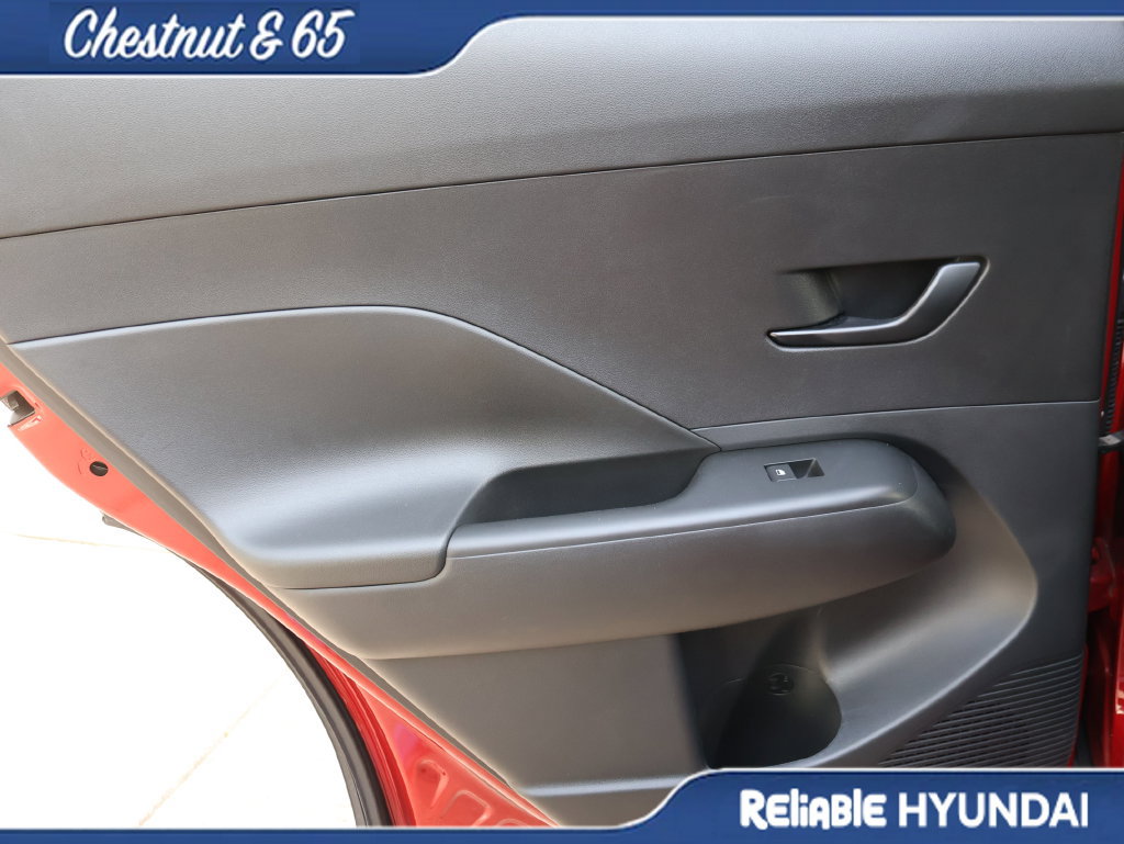 Used 2024 Hyundai Kona SEL w/ Convenience Package FWD image 16