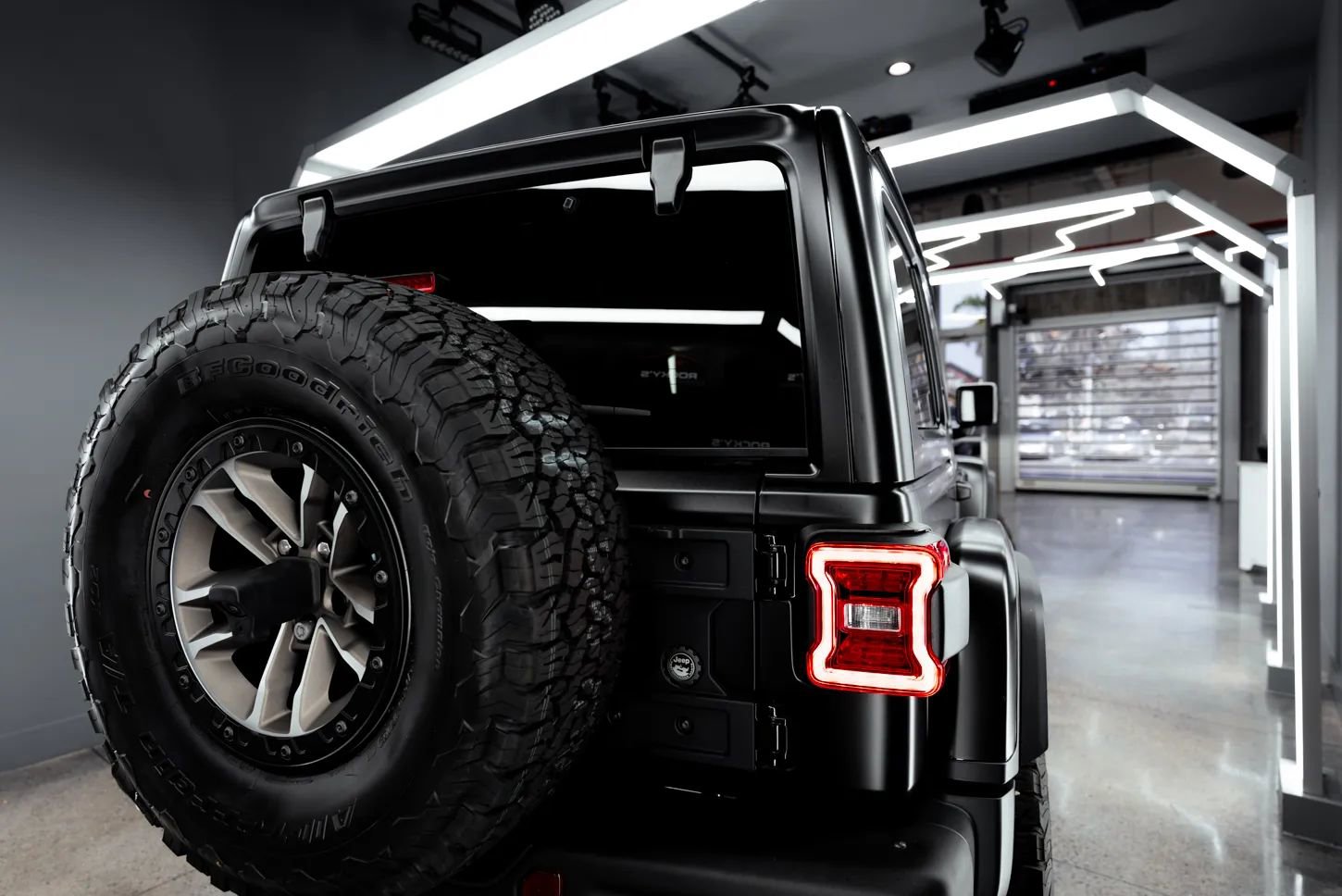 Used 2024 Jeep Wrangler Unlimited Rubicon 392 image 6