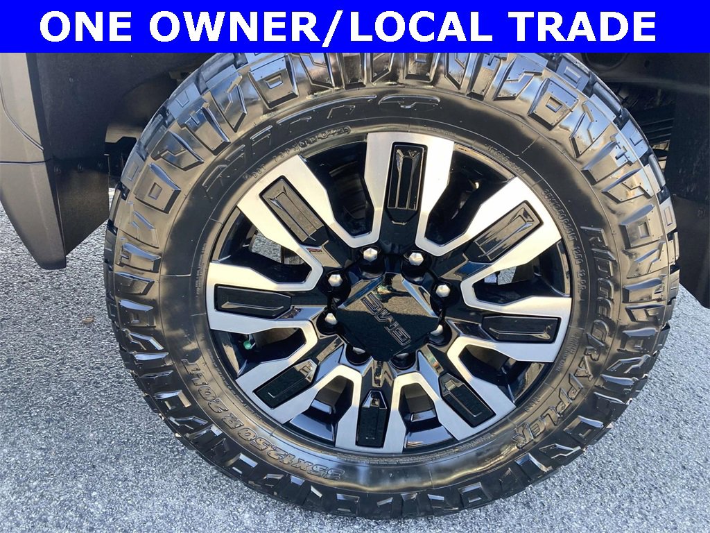 Used 2025 GMC Sierra 2500 SLT w/ SLT Premium Package image 10