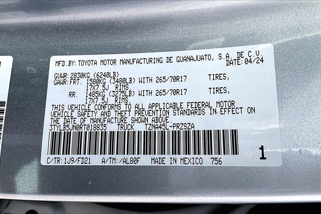 Used 2024 Toyota Tacoma TRD Off-Road image 27