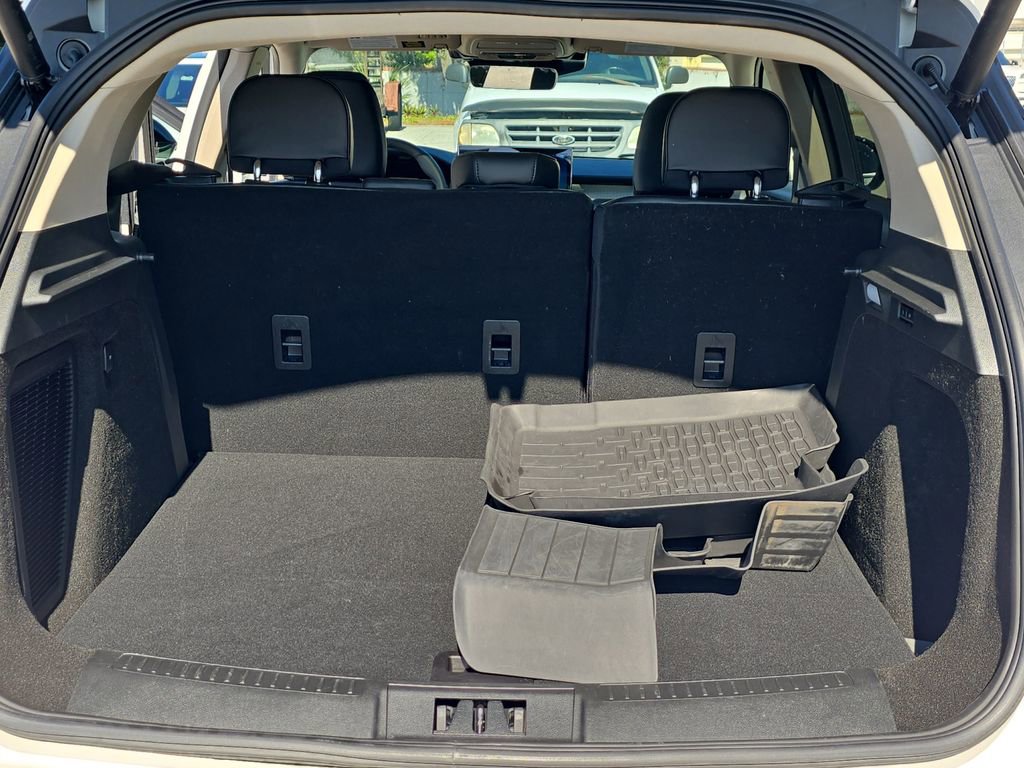 Used 2025 Lincoln Corsair AWD w/ Equipment Group 101A image 28