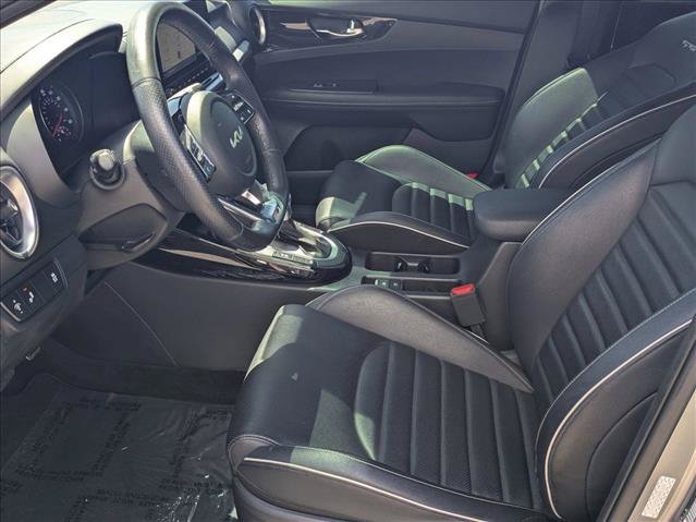 Used 2022 Kia Forte GT-Line w/ GT-Line Premium Package FWD image 16
