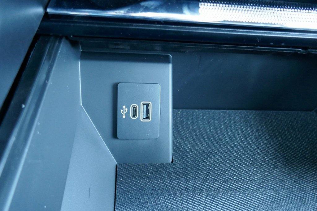 New 2025 Ford F150 Lariat w/ Equipment Group 501A Mid image 29