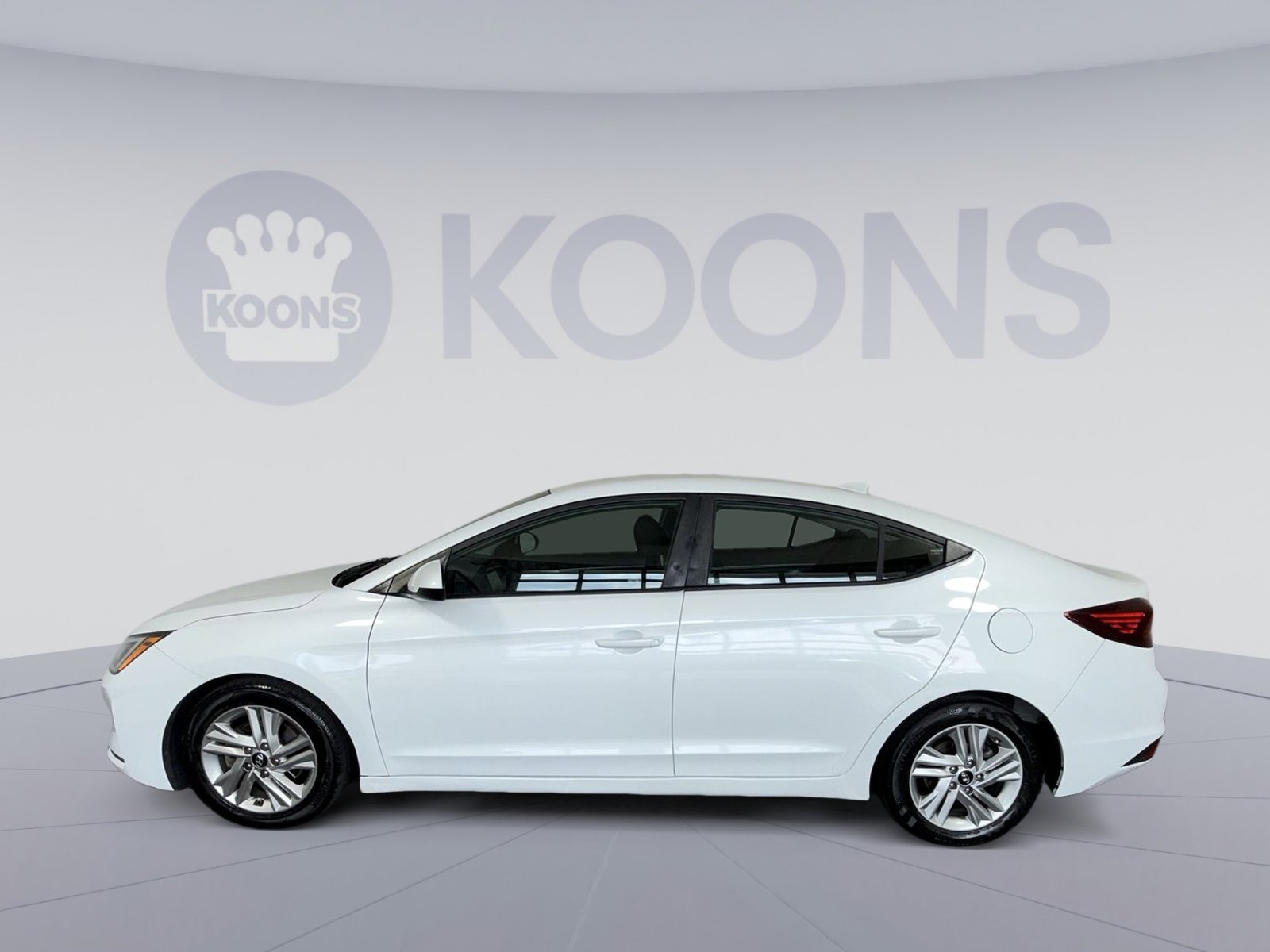 Used 2020 Hyundai Elantra SEL w/ Cargo Package (C1) FWD image 2