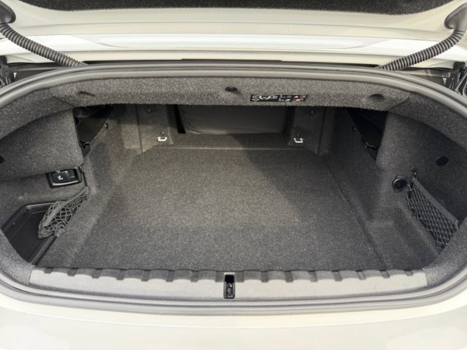 Used 2023 BMW 430i Convertible w/ M Sport Package RWD image 18