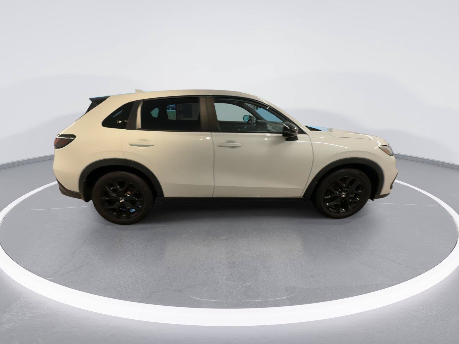 Used 2024 Honda HR-V Sport image 9
