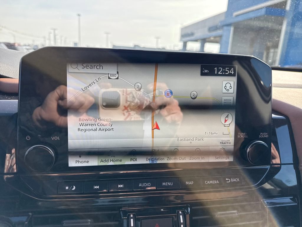 Used 2025 Nissan Pathfinder Platinum image 24