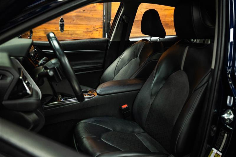 Used 2022 Toyota Camry XSE w/ Carpet Mat Package (TMS) FWD image 9