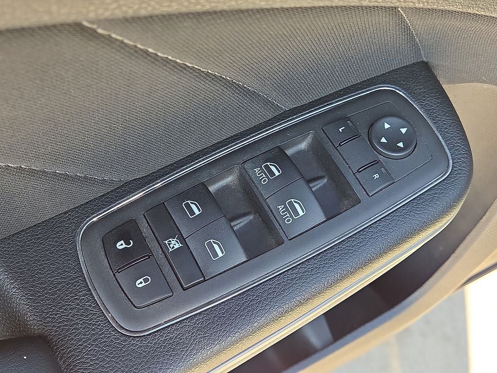 Used 2023 Dodge Charger SXT RWD image 20