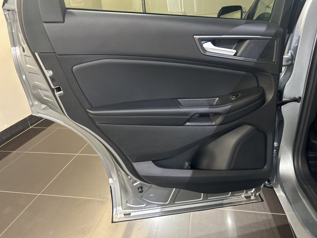 New 2024 Ford Edge SE image 10