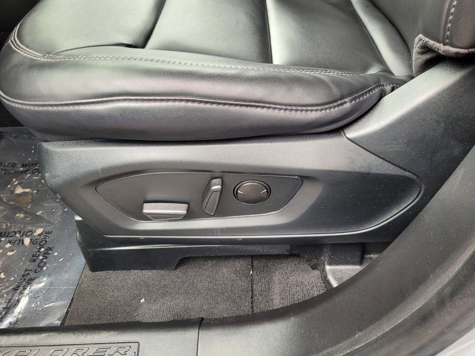Used 2023 Ford Explorer XLT w/ Equipment Group 202A image 17
