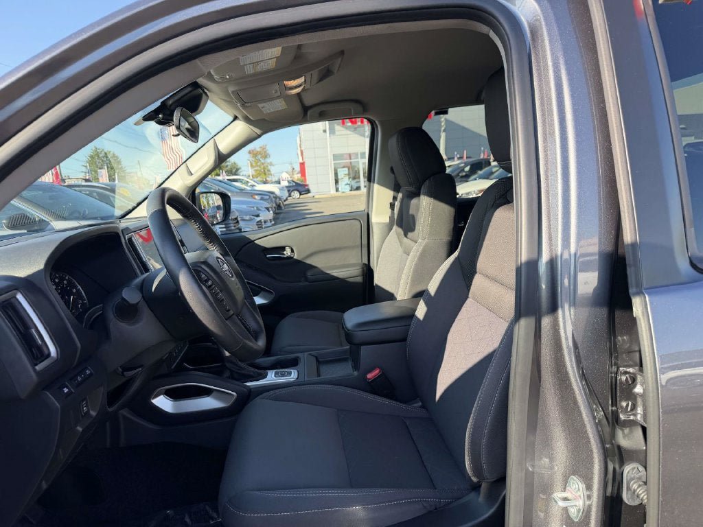 Certified 2026 Nissan Frontier SV w/ SV Convenience Package AWD/4WD image 16