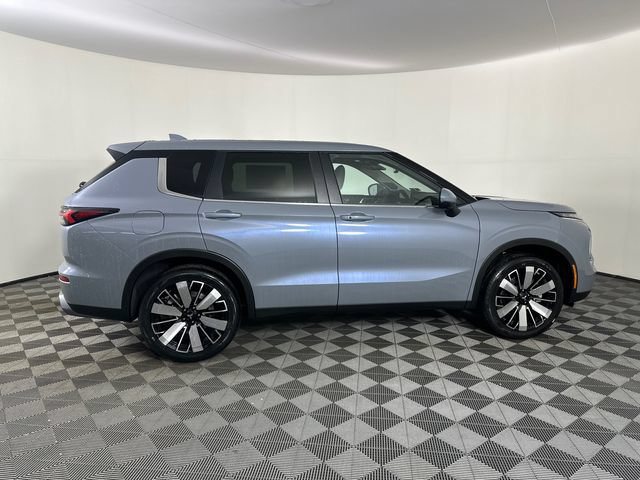New 2026 Mitsubishi Outlander SE AWD/4WD image 11