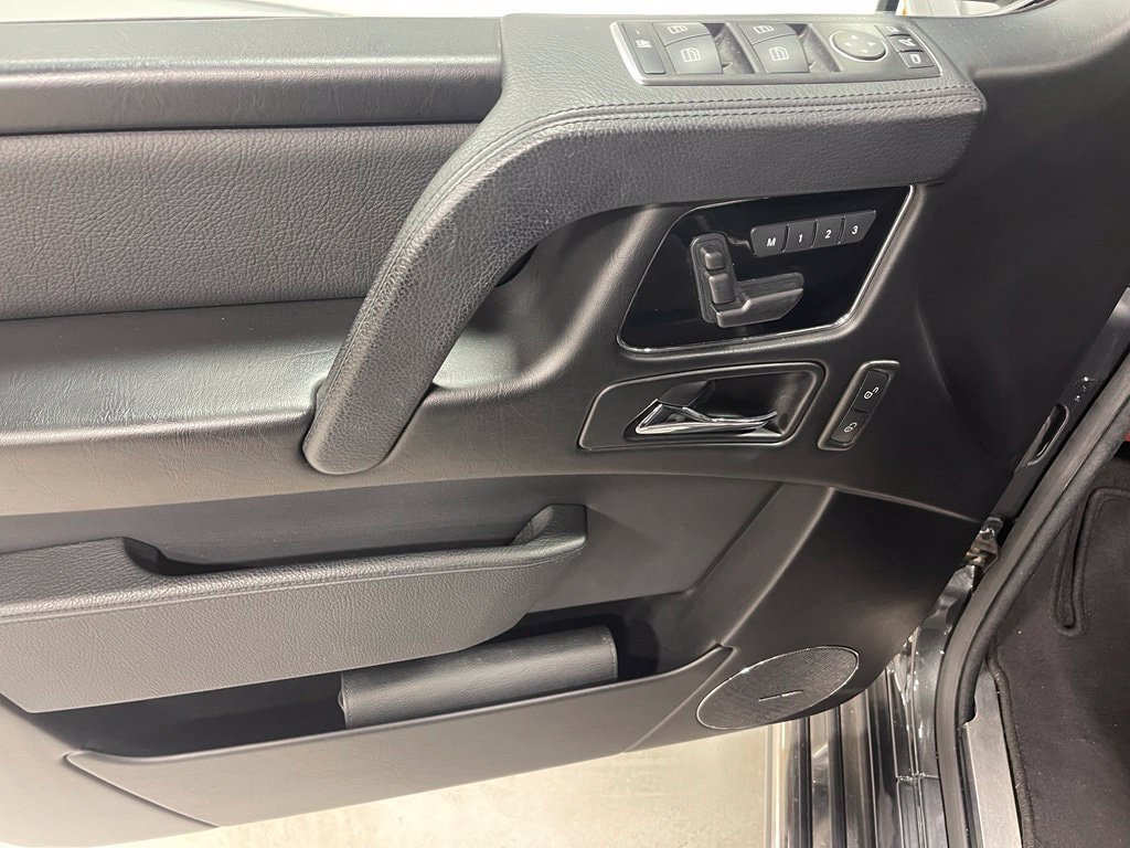 Used 2015 Mercedes-Benz G 550 image 18