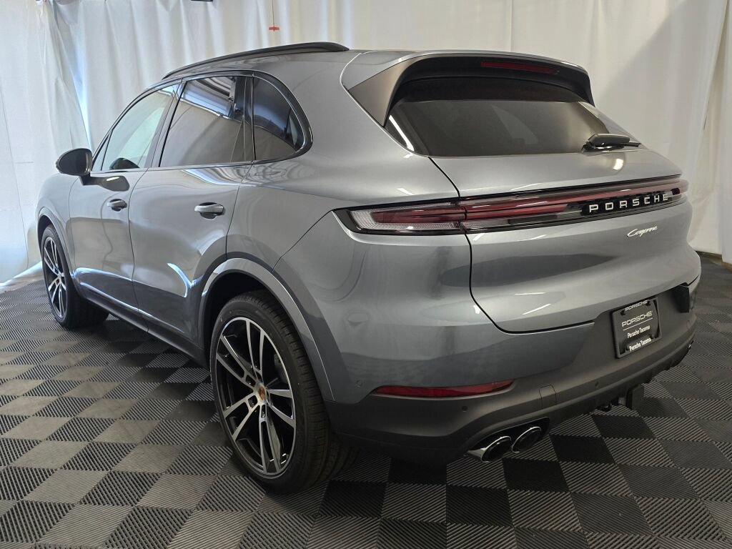 New 2026 Porsche Cayenne AWD/4WD image 3