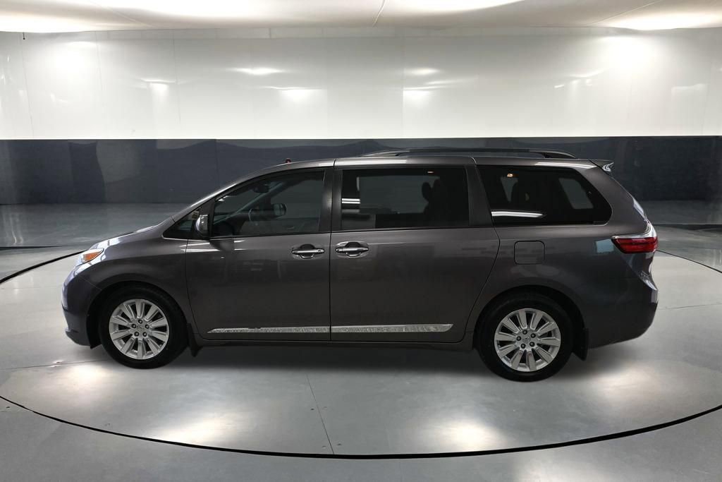 Used 2015 Toyota Sienna XLE AWD/4WD image 9