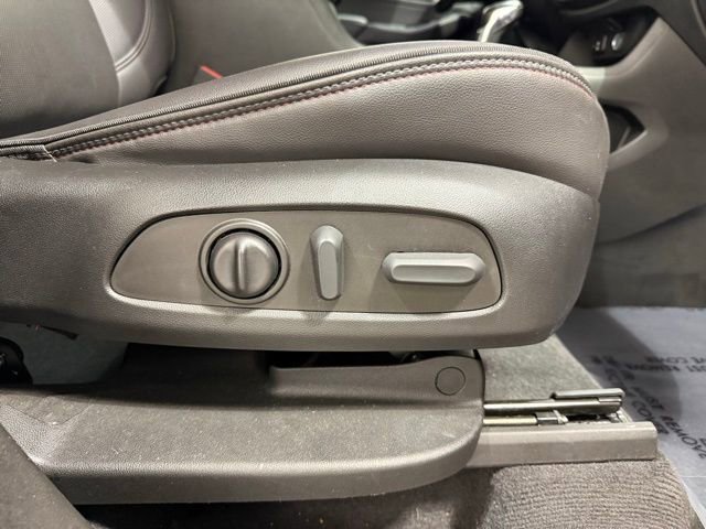 Certified 2022 Chevrolet Traverse RS image 30