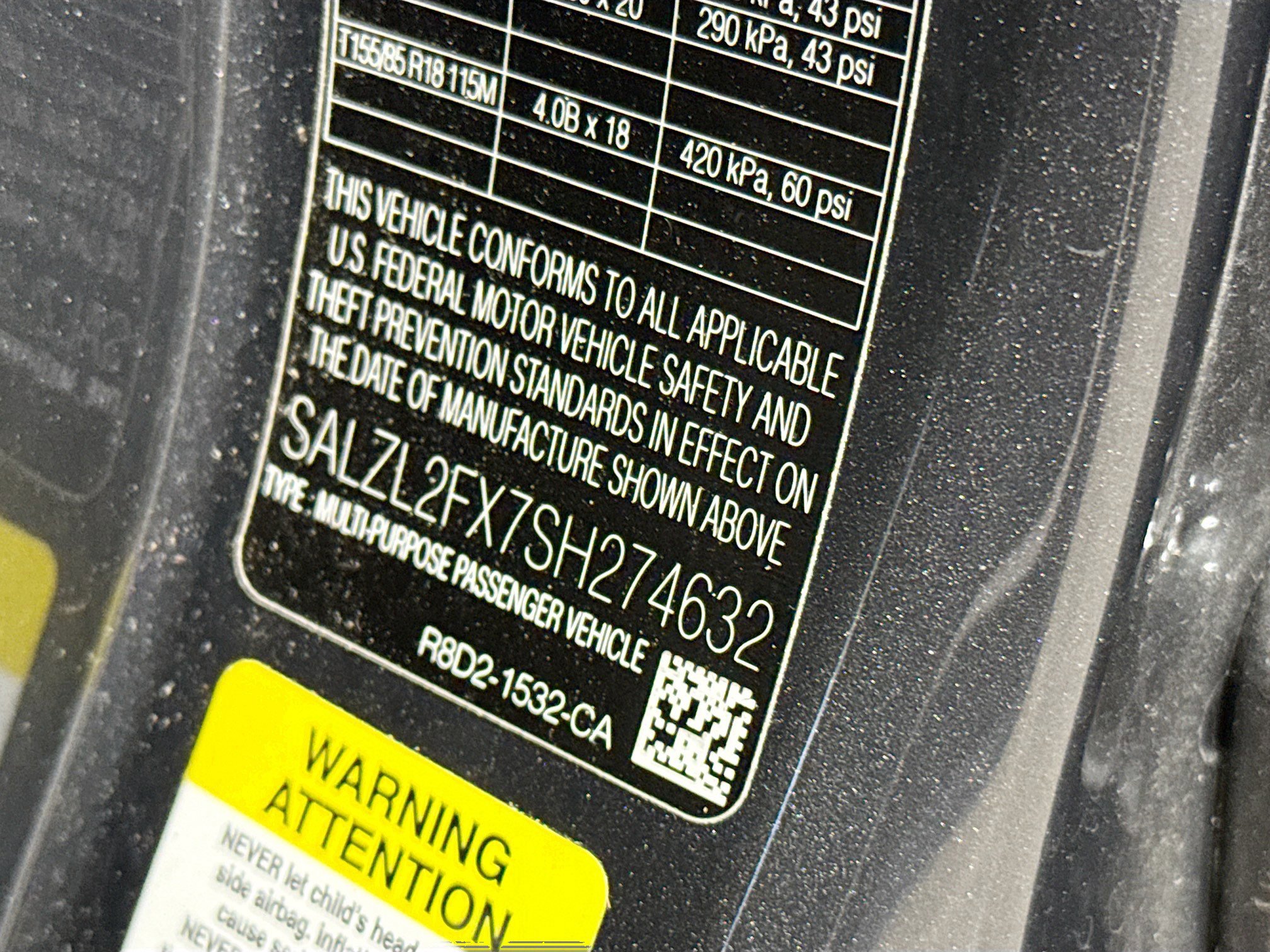 Used 2025 Land Rover Range Rover Evoque Dynamic SE AWD/4WD image 44
