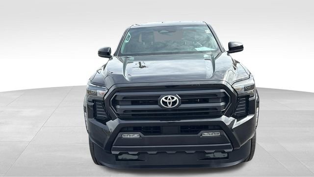 Used 2025 Toyota Tacoma SR5 AWD/4WD image 7