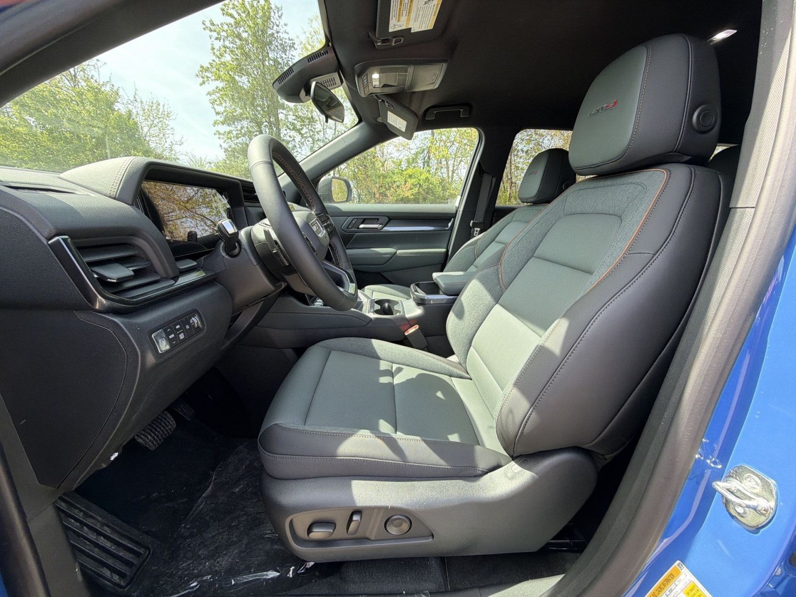 New 2026 GMC Terrain AT4 AWD/4WD image 13