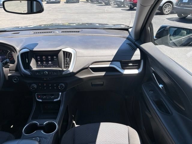 Used 2024 GMC Terrain SLE w/ LPO, Floor Liner Package FWD image 26
