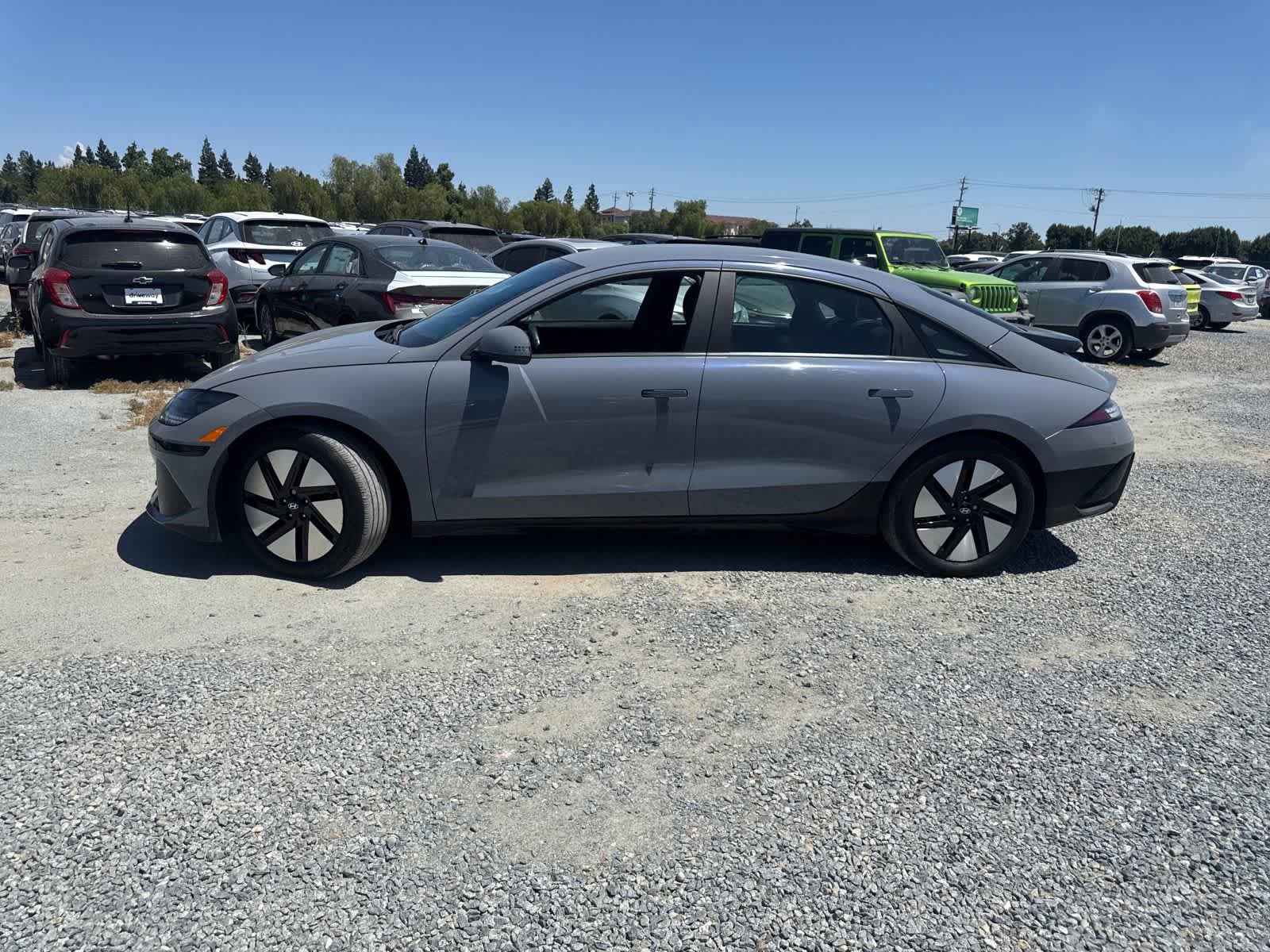 Used 2024 Hyundai Ioniq 6 SE RWD image 8