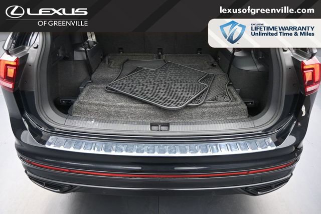 Used 2022 Volkswagen Tiguan SE R-Line FWD image 28
