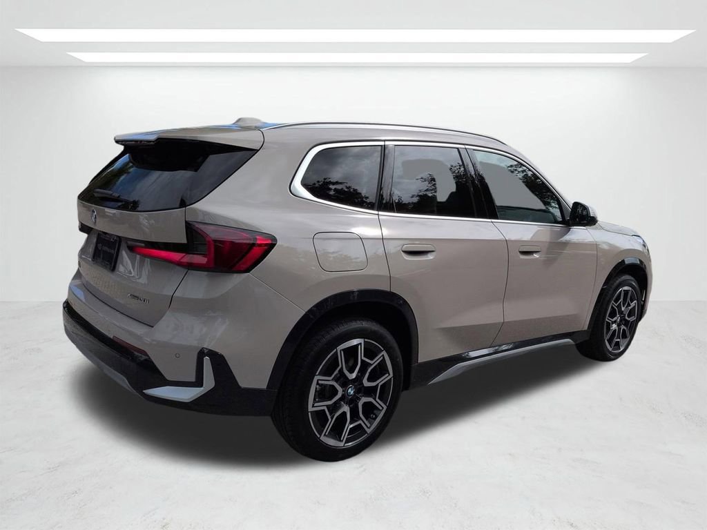 New 2026 BMW X1 xDrive28i w/ Technology Package AWD/4WD image 4
