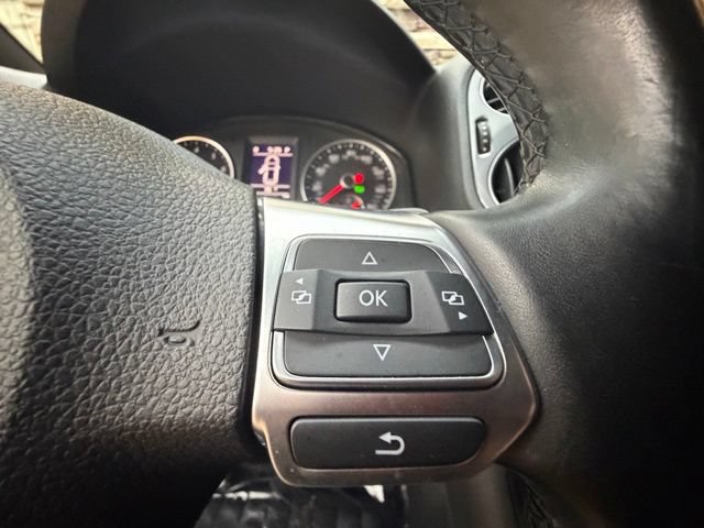 Used 2016 Volkswagen Tiguan R-Line AWD/4WD image 25