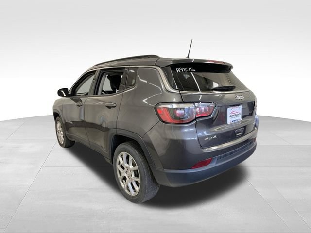 Used 2022 Jeep Compass Latitude AWD/4WD image 5