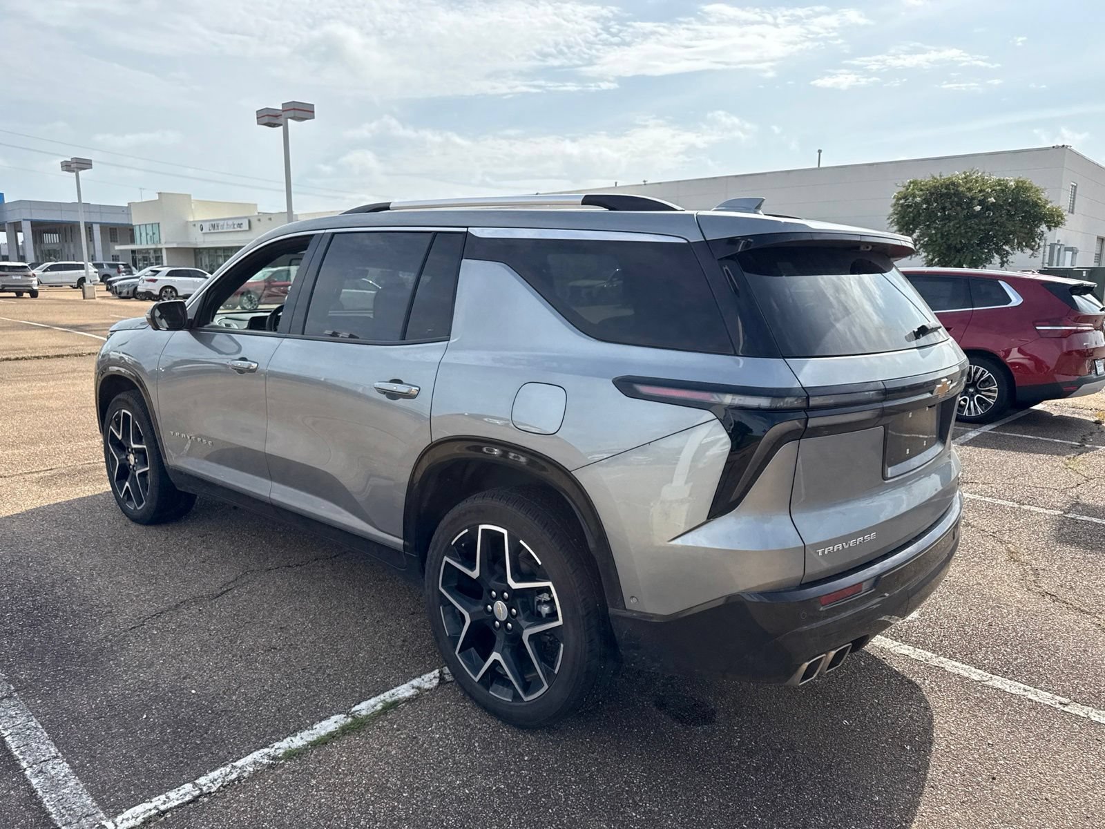 Used 2025 Chevrolet Traverse High Country w/ LPO, Floor Liner Package FWD image 7