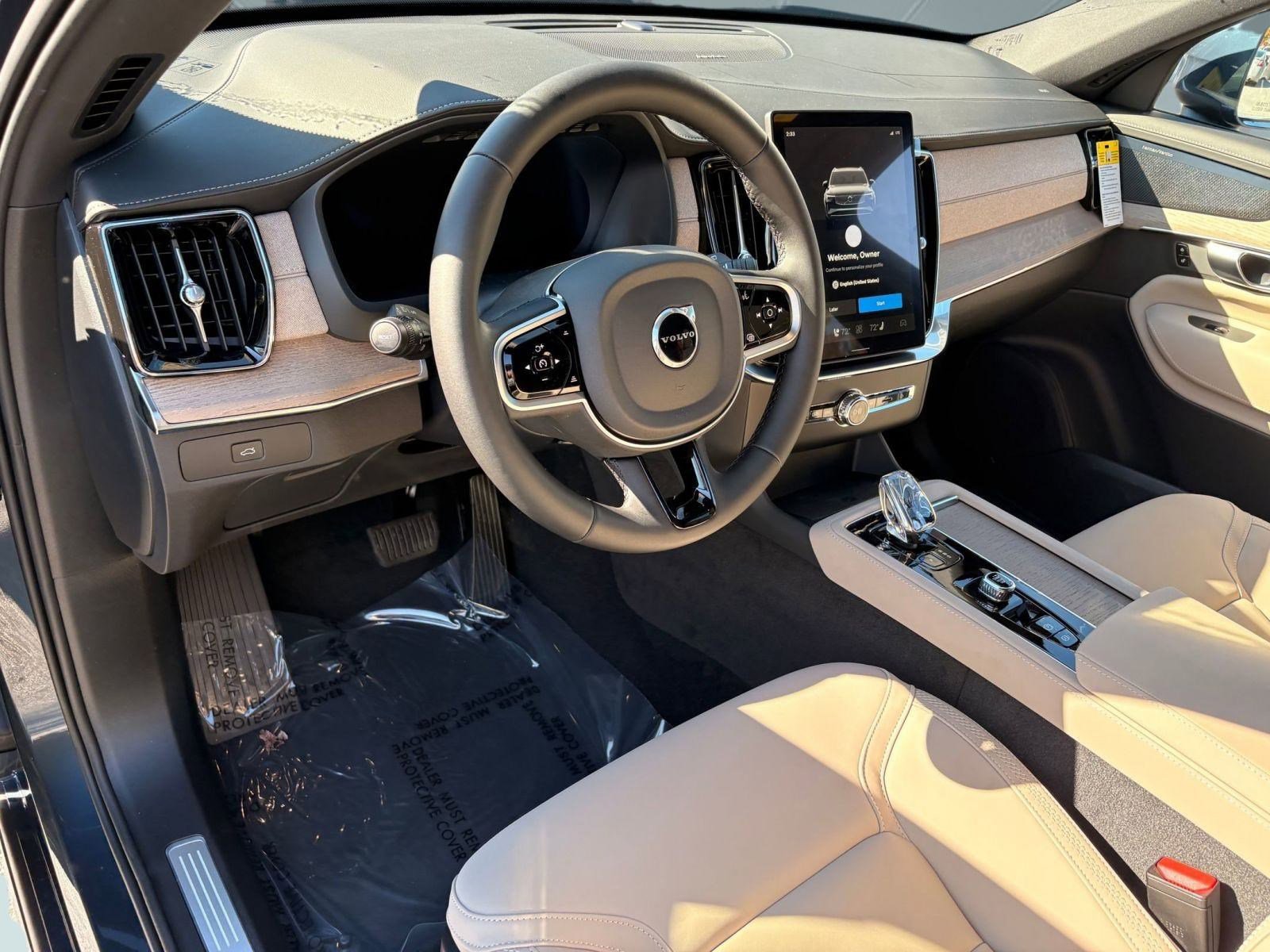 New 2026 Volvo XC90 B6 Plus w/ Protection Package image 4
