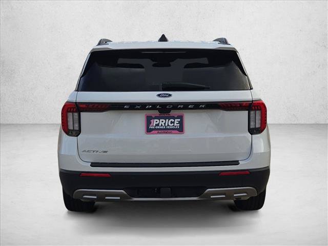 Certified 2025 Ford Explorer Active w/ Active Comfort Package RWD image 7
