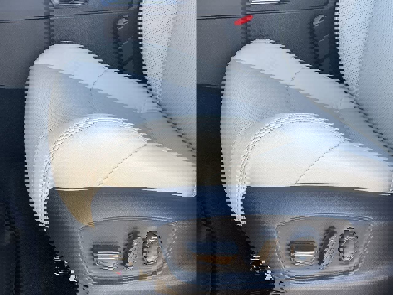 New 2026 Toyota Tacoma Limited image 17