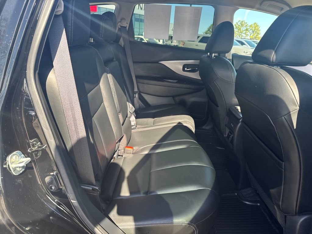 Certified 2024 Nissan Murano SV w/ SV Midnight Edition Package image 39