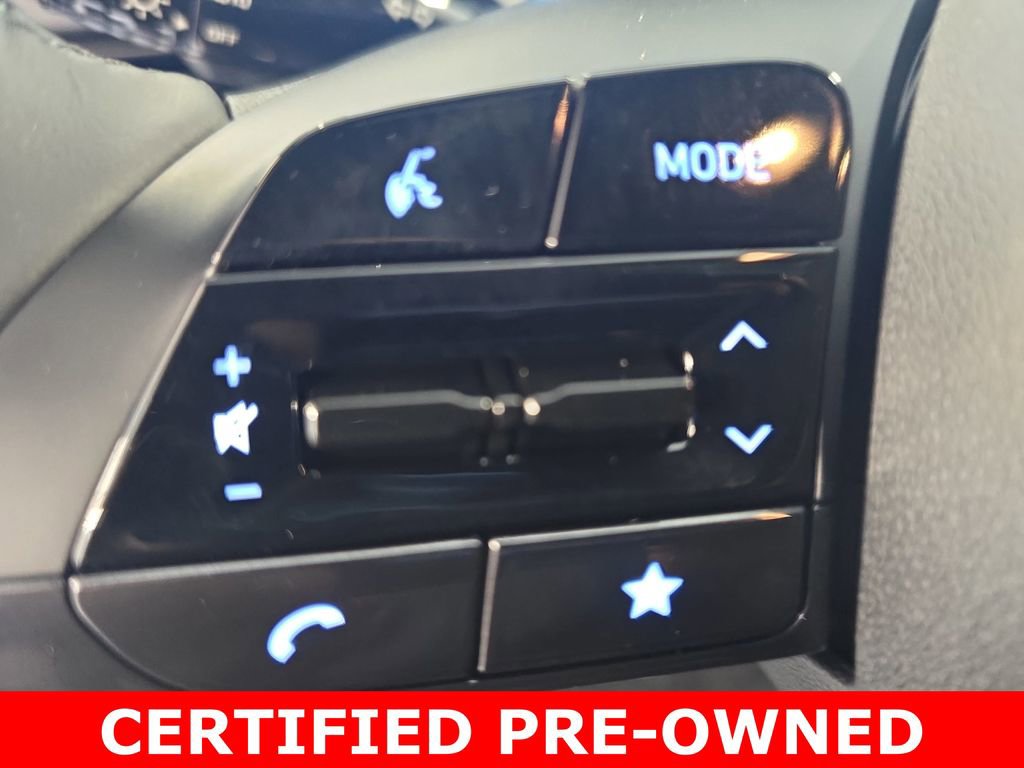 Certified 2025 Hyundai Elantra Sport image 17