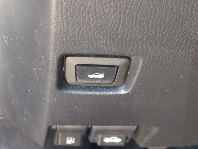 Used 2014 MAZDA MAZDA3 i Touring image 14