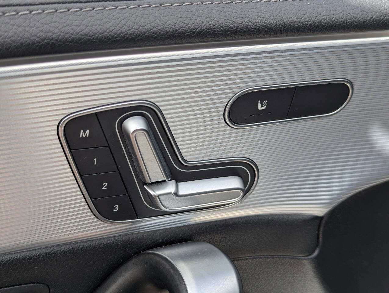 Used 2020 Mercedes-Benz CLA 250 image 27