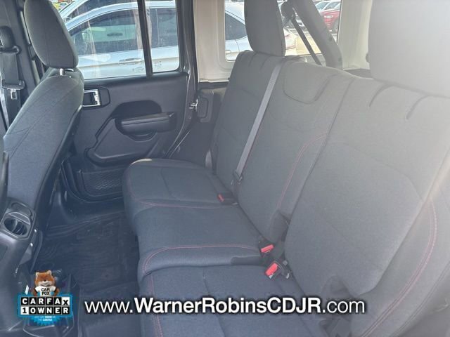 Used 2024 Jeep Wrangler Unlimited Rubicon w/ Technology Group AWD/4WD image 17