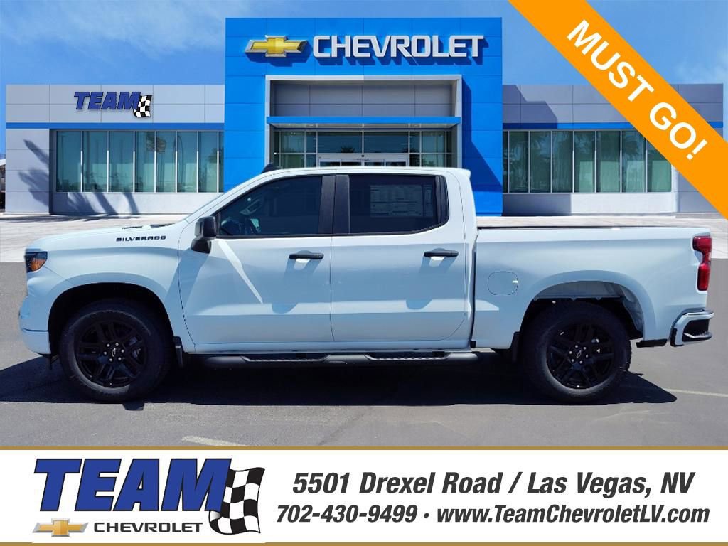 New 2026 Chevrolet Silverado 1500 Custom w/ Turbomax Blackout Package
