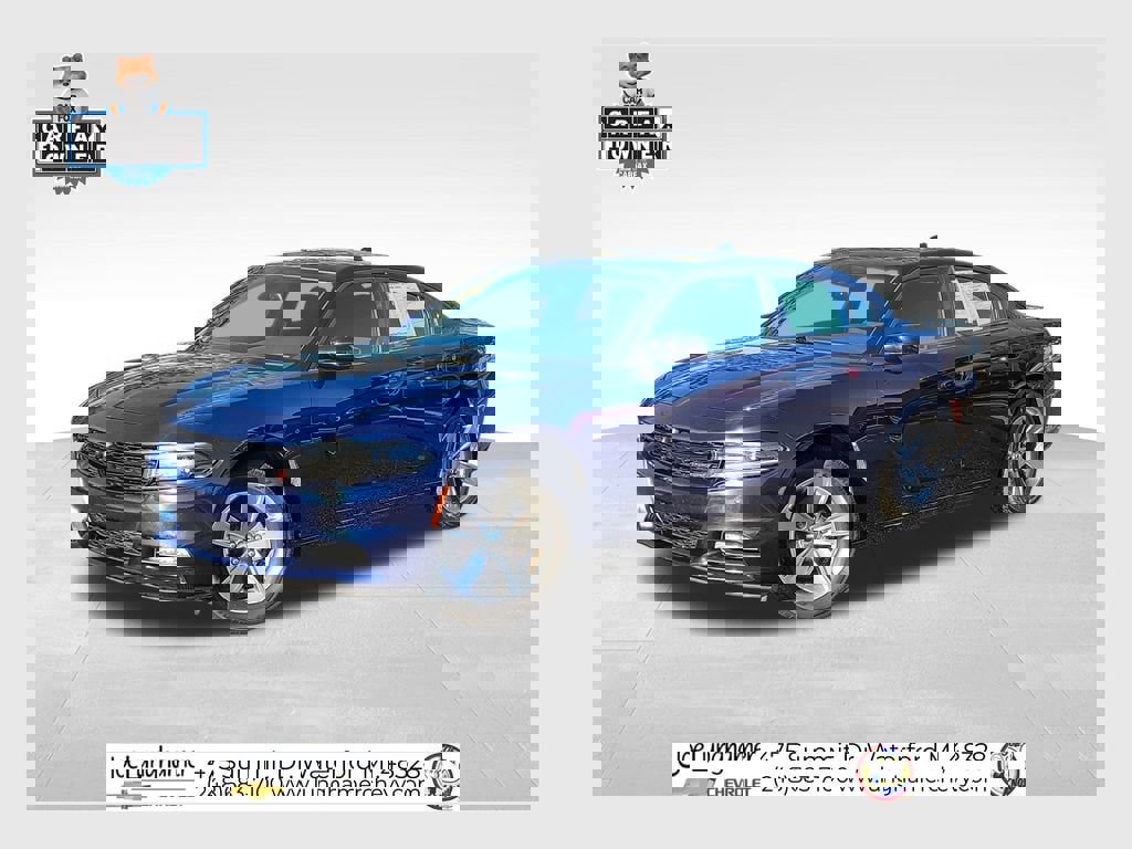 Used 2015 Dodge Charger SXT image 1