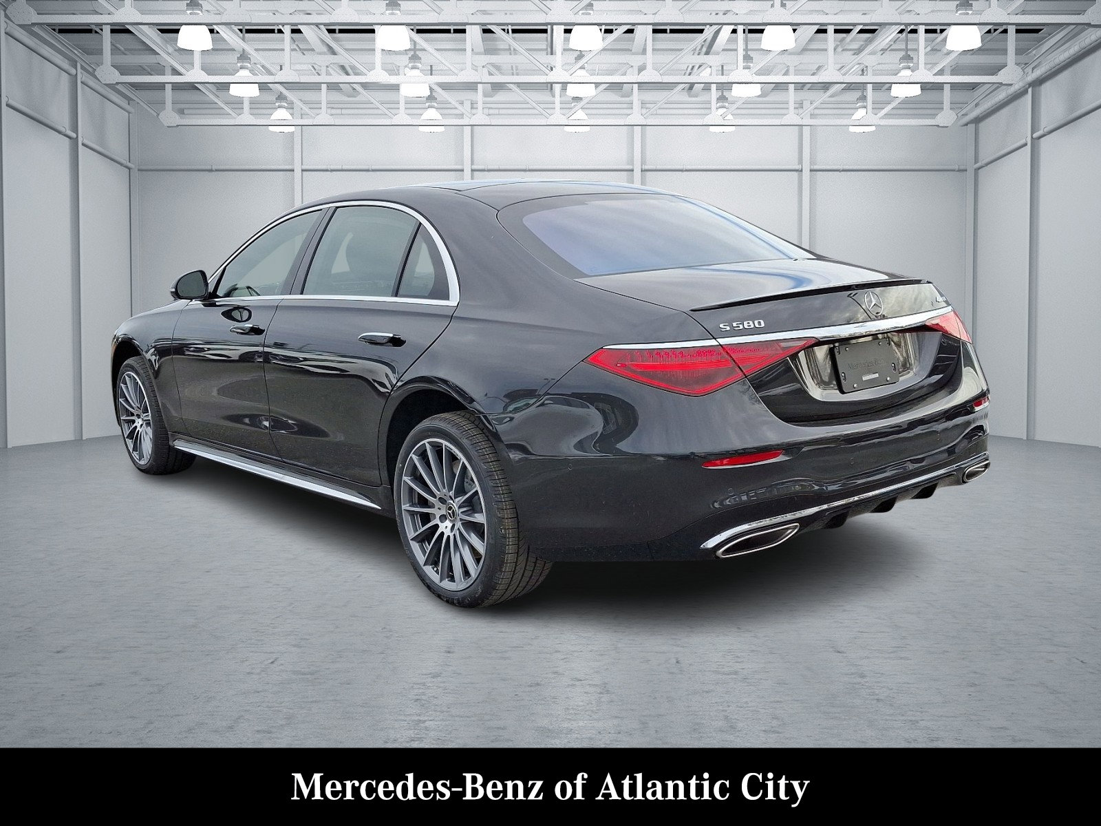 New 2025 Mercedes-Benz S 580 4MATIC Sedan image 3