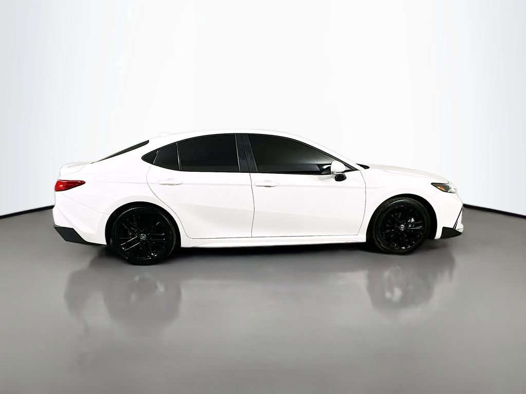 Used 2025 Toyota Camry SE w/ Convenience Package image 7