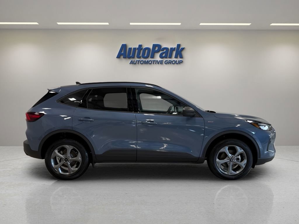 New 2026 Ford Escape ST-Line w/ Tech Pack #1 AWD/4WD image 8