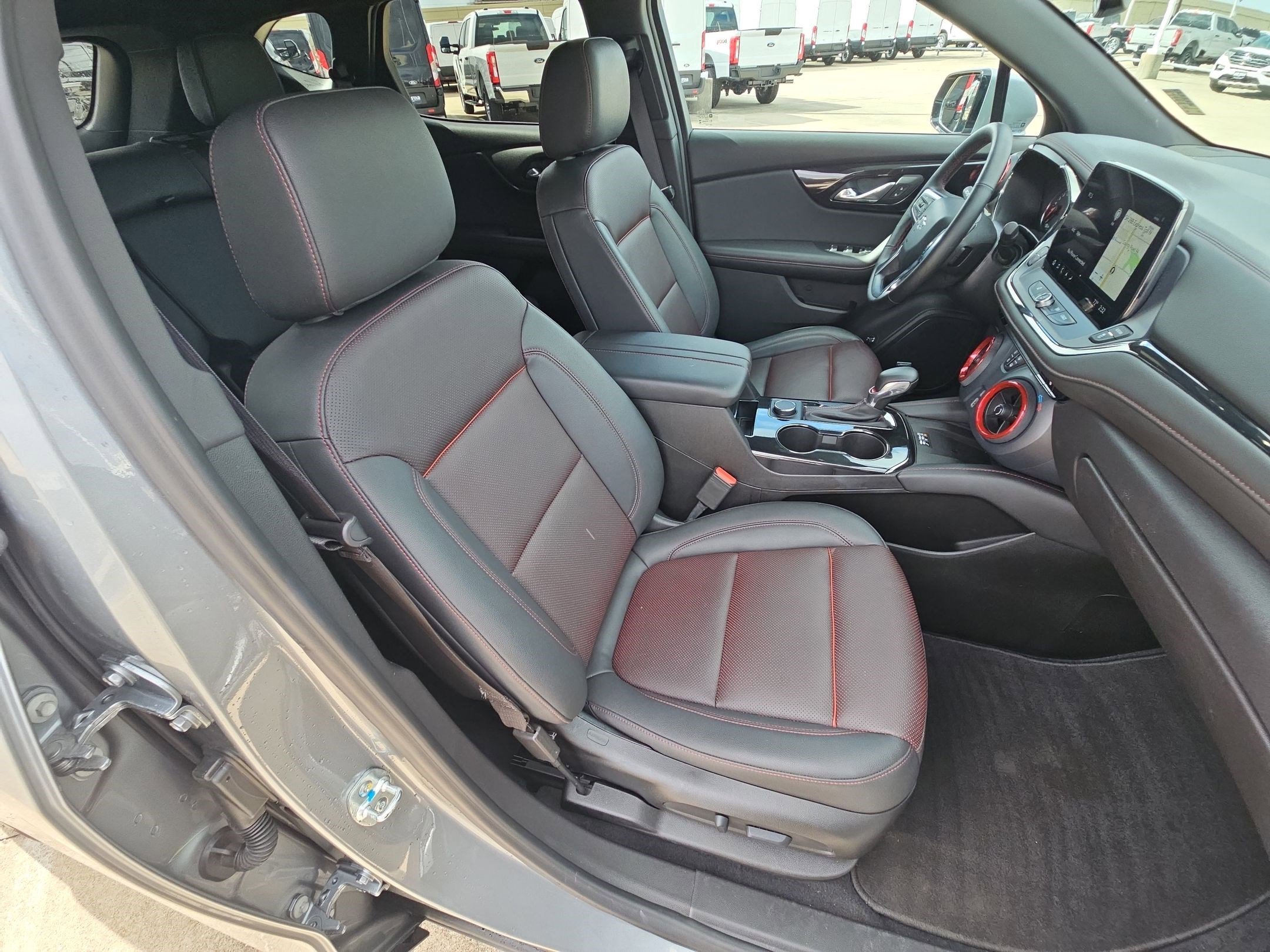 Used 2025 Chevrolet Blazer RS image 36