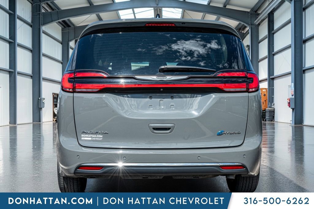 Used 2023 Chrysler Pacifica Touring-L image 33