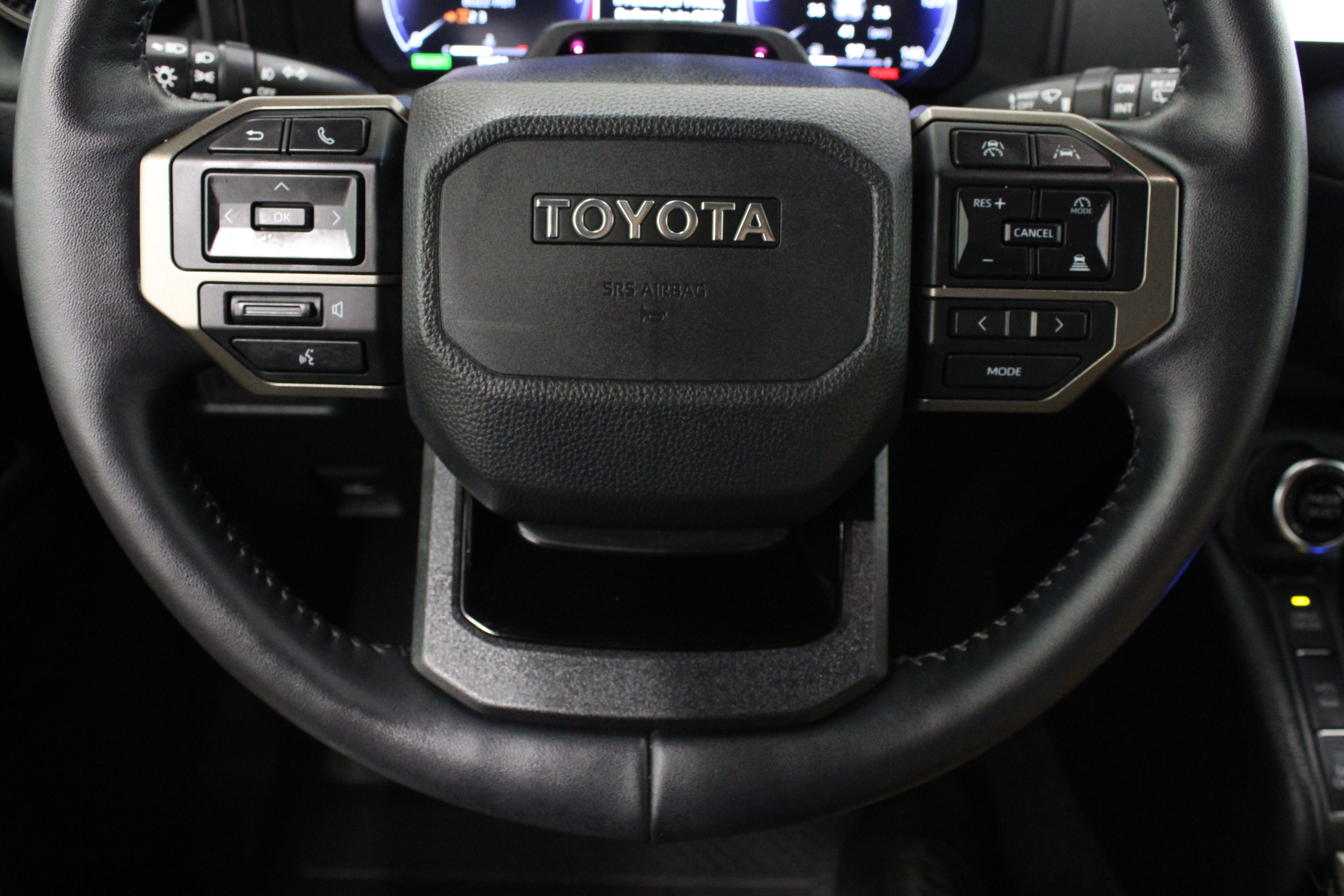 Used 2025 Toyota Land Cruiser w/ Premium Package AWD/4WD image 27